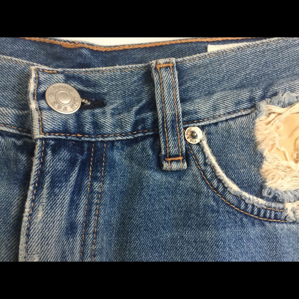 RAG & BONE Cut Off Shorts - Picture 14 of 15